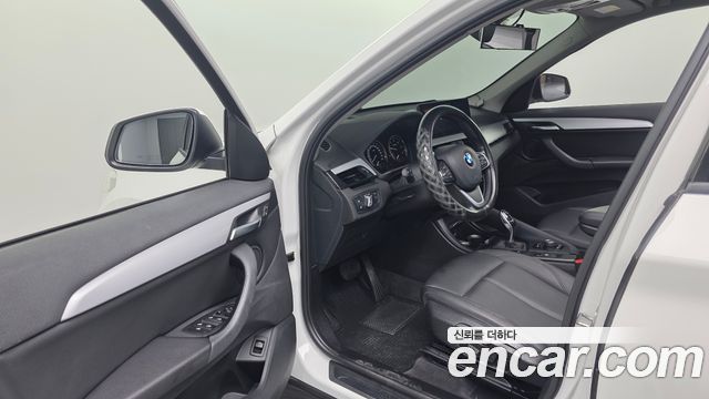 BMW X1 (F48) xDrive 18d Joy 2019 — фото 12