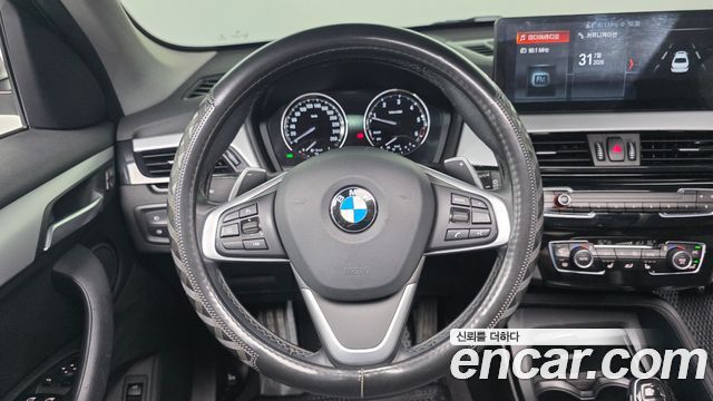 BMW X1 (F48) xDrive 18d Joy 2019 — фото 14
