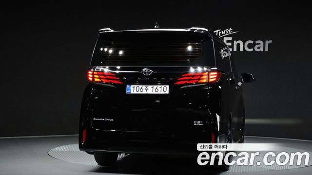 Toyota Alphard (IV) 2.5 HEV Executive AWD 2025 — фото 4
