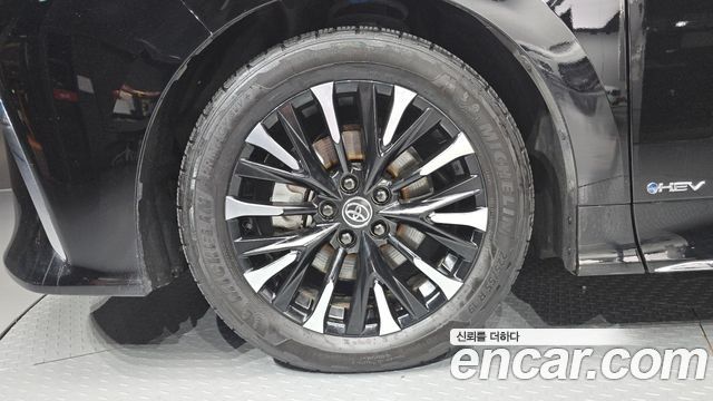 Toyota Alphard (IV) 2.5 HEV Executive AWD 2025 — фото 5