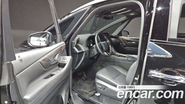 Toyota Alphard (IV) 2.5 HEV Executive AWD 2025 — фото 10