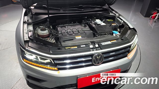 Volkswagen Tiguan (II) 2.0 TDI 4Motion Prestige 2018 — фото 6