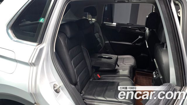 Volkswagen Tiguan (II) 2.0 TDI 4Motion Prestige 2018 — фото 11