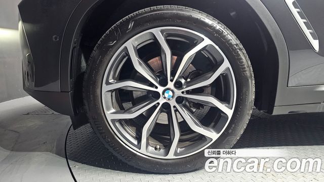 BMW X4 (G02) xDrive20i xLine 2025 — фото 5