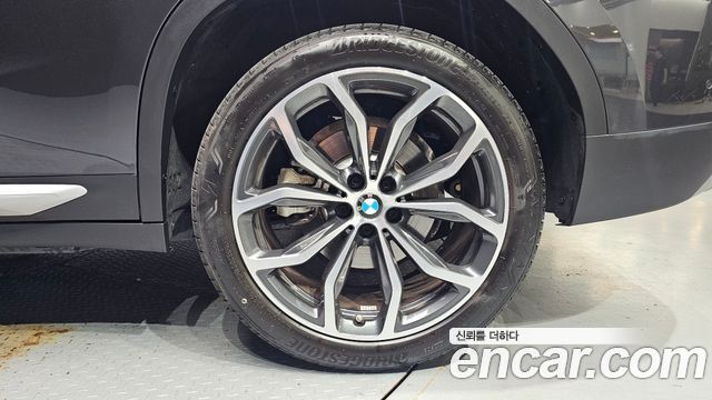 BMW X4 (G02) xDrive20i xLine 2025 — фото 21