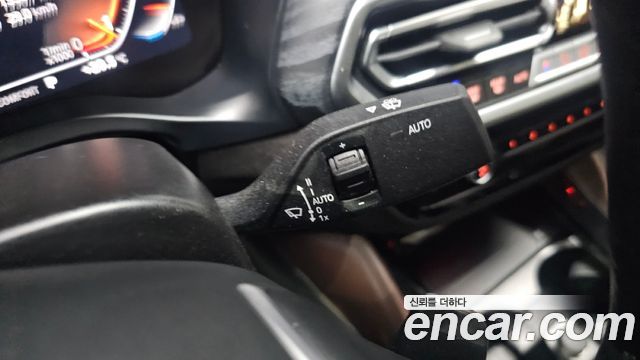 BMW X4 (G02) xDrive20i xLine 2025 — фото 29