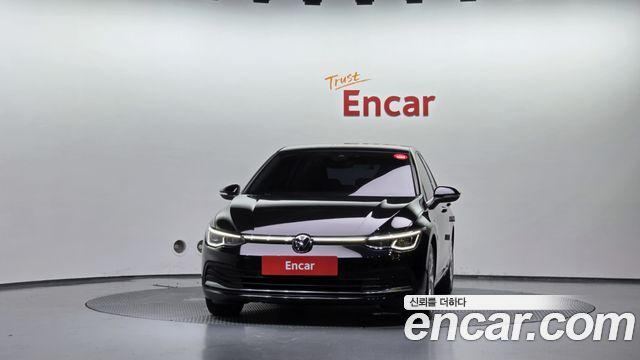 Volkswagen Golf (VIII) 2.0 TDI Premium 2022 — фото 3