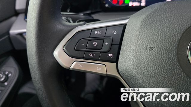 Volkswagen Golf (VIII) 2.0 TDI Premium 2022 — фото 28