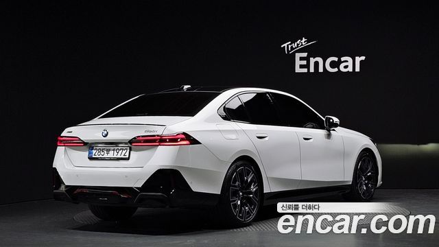 BMW 5 Series (G60) 530i xDrive M Sport Pro Special Edition 2026 — фото 2