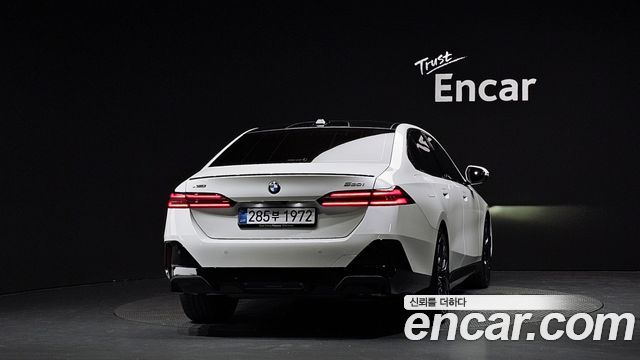 BMW 5 Series (G60) 530i xDrive M Sport Pro Special Edition 2026 — фото 4