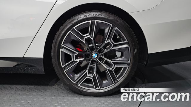 BMW 5 Series (G60) 530i xDrive M Sport Pro Special Edition 2026 — фото 21
