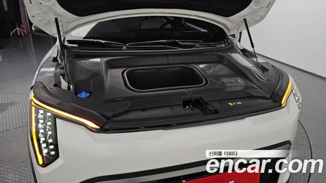 Kia EV3 Long Range 4WD GT Line 2027 — фото 6
