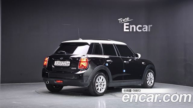 MINI Cooper 5Door HIGH 3rd 2020 — фото 2