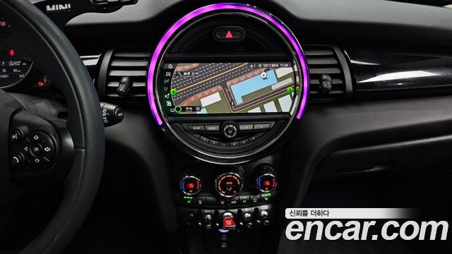 MINI Cooper 5Door HIGH 3rd 2020 — фото 13