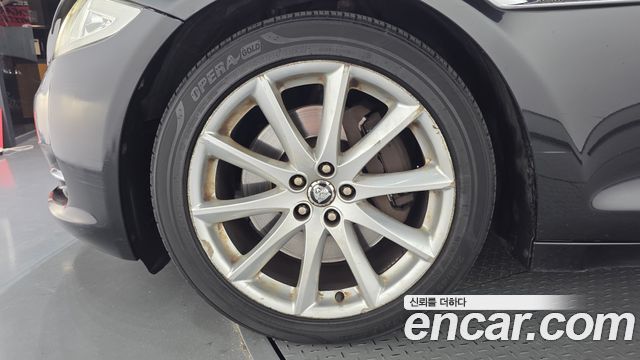 Jaguar XJ 3.0D Premium Luxury LWB X351 2013 — фото 5