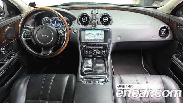 Jaguar XJ 3.0D Premium Luxury LWB X351 2013 — фото 7