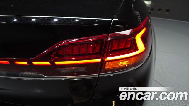 Kia K7 Premier 2.5 GDI Noblesse 2021 — фото 23