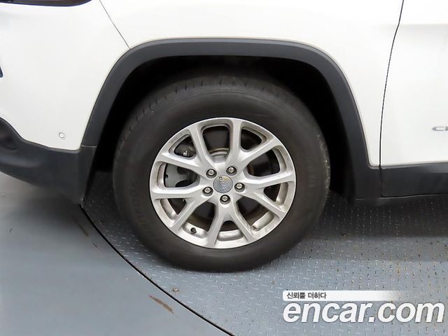 Jeep Cherokee (KL) 2.0 Diesel Longitude AWD 2015 — фото 24