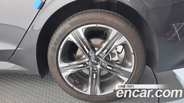Kia K5 (III) 2.0 Noblesse 2022 — фото 21