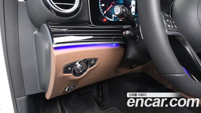 Mercedes-Benz E-Class (W213) E450 4MATIC Exclusive 2023 — фото 33