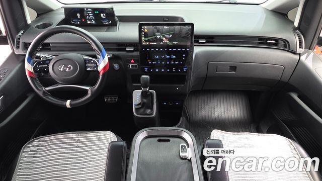 Hyundai Staria Cargo 5-Seater Modern 2022 — фото 7
