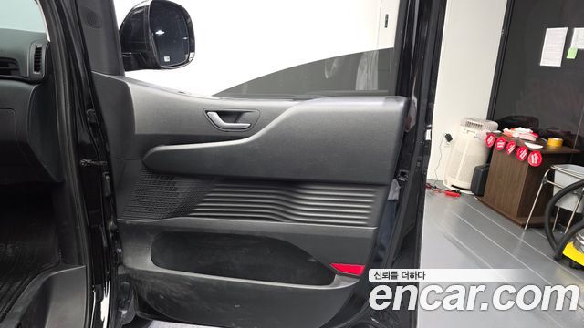 Hyundai Staria Cargo 5-Seater Modern 2022 — фото 24