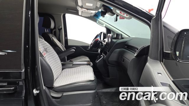 Hyundai Staria Cargo 5-Seater Modern 2022 — фото 26