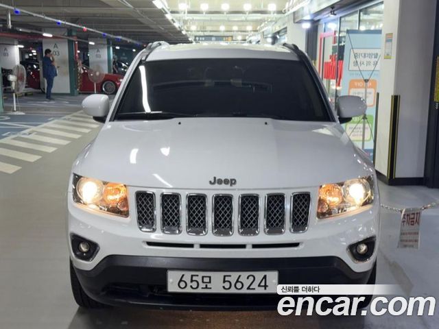 Jeep Compass 2.4 Limited 1st 2017 — фото 2