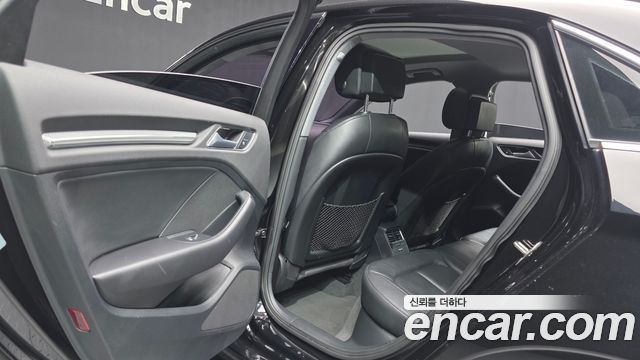 Audi A3 40 TFSI 8V 2018 — фото 17