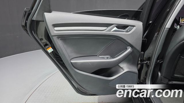 Audi A3 40 TFSI 8V 2018 — фото 25
