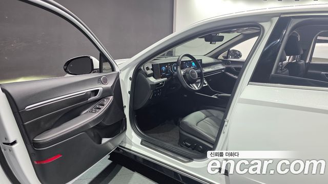 Hyundai Sonata The Edge (DN8) 2.0 Exclusive 2024 — фото 10