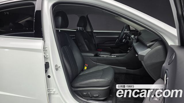 Hyundai Sonata The Edge (DN8) 2.0 Exclusive 2024 — фото 32