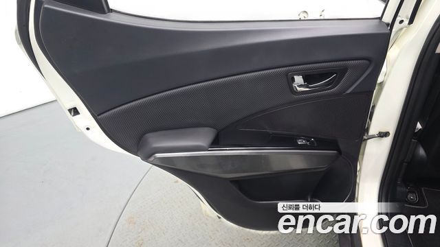 KG Mobility (SsangYong) Very New Tivoli Diesel 1.6 2WD V5 2020 — фото 25