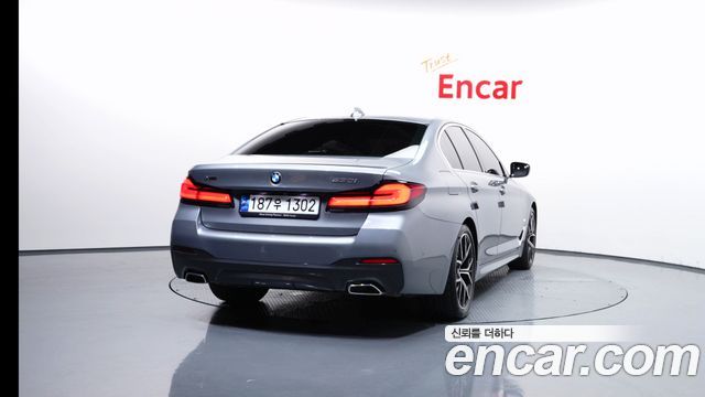 BMW 5 Series (G30) 530i xDrive M Sport Package 2023 — фото 4