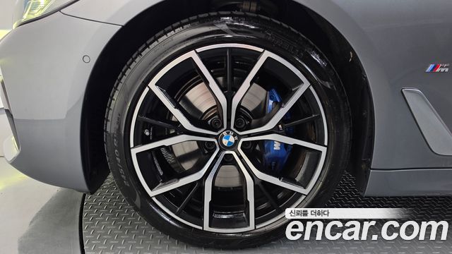 BMW 5 Series (G30) 530i xDrive M Sport Package 2023 — фото 5
