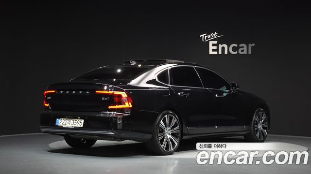 Volvo S90 B6 AWD Ultimate Bright 2023 — фото 2
