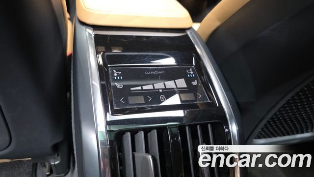 Volvo S90 B6 AWD Ultimate Bright 2023 — фото 18