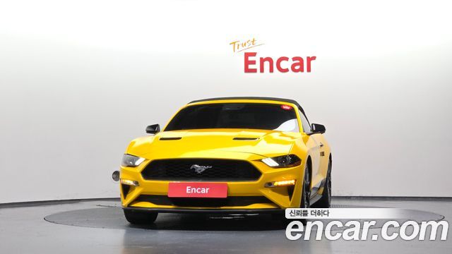 Ford Mustang Convertible 2019 — фото 3