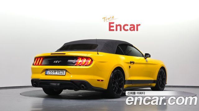 Ford Mustang Convertible 2019 — фото 33
