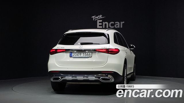 Mercedes-Benz GLC-Class (X254) GLC 300 4MATIC Avantgarde 2025 — фото 4