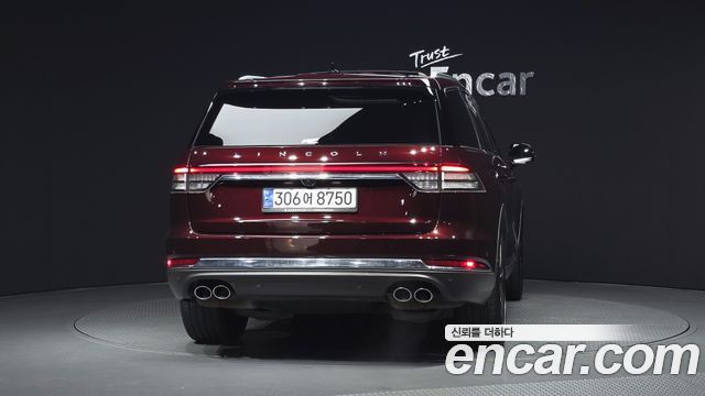 Lincoln Aviator (II) 3.0 Reserve  AWD 2021 — фото 4