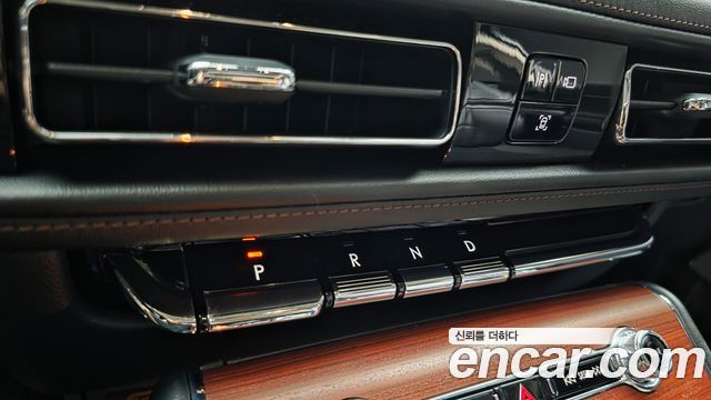 Lincoln Aviator (II) 3.0 Reserve  AWD 2021 — фото 9