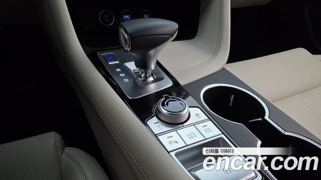 Genesis G70 Shooting Brake Gasoline 2.5T 4WD 2025 — фото 9