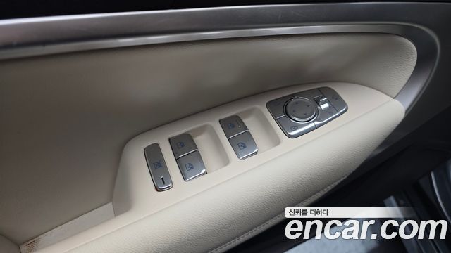 Genesis G70 Shooting Brake Gasoline 2.5T 4WD 2025 — фото 23