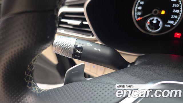 Genesis G70 Shooting Brake Gasoline 2.5T 4WD 2025 — фото 24