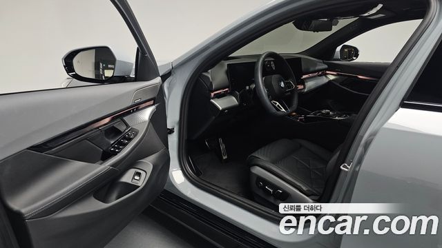 BMW 5 Series (G60) 530i xDrive M Sport 2026 — фото 10