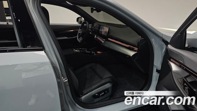 BMW 5 Series (G60) 530i xDrive M Sport 2026 — фото 15