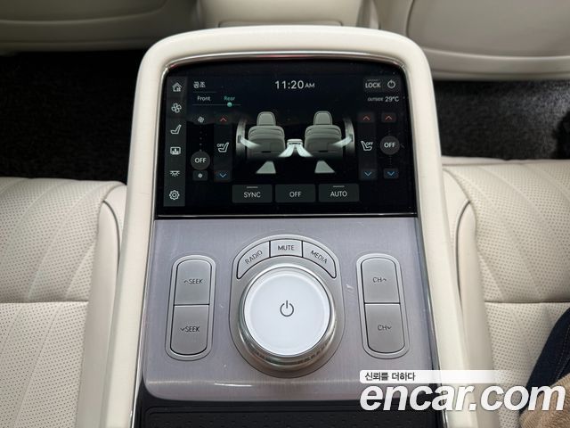 Genesis G90 (RS4) Gasoline 3.5 Turbo AWD 2022 — фото 17