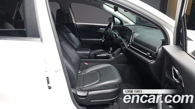 Kia Sportage (V) Diesel 2.0 2WD Prestige 2022 — фото 11