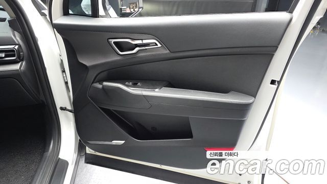 Kia Sportage (V) Diesel 2.0 2WD Prestige 2022 — фото 24
